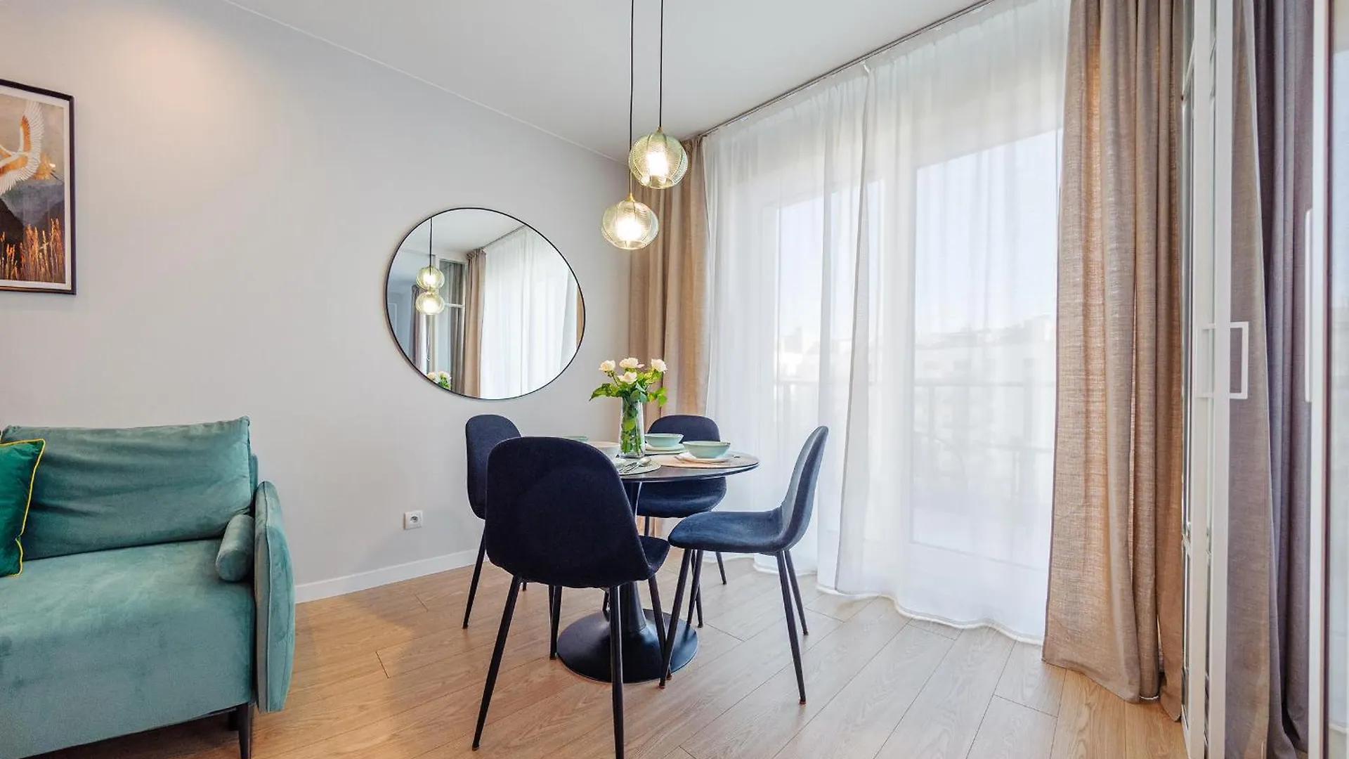 Tsuru Apartment Gdańsk